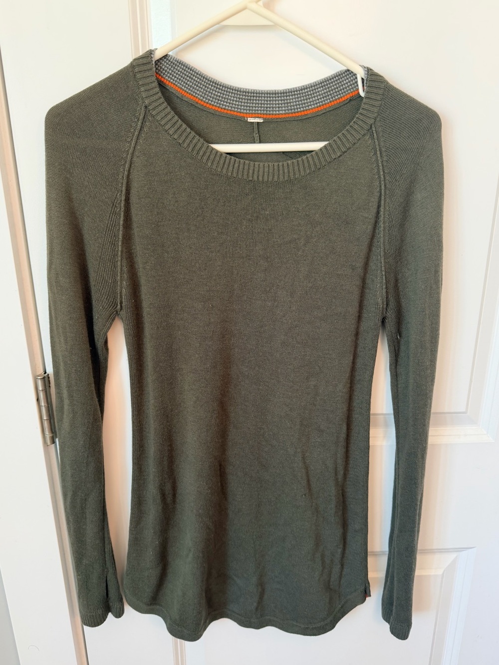 lululemon athletica Olive Green Lightweight Long Sleeve Crew